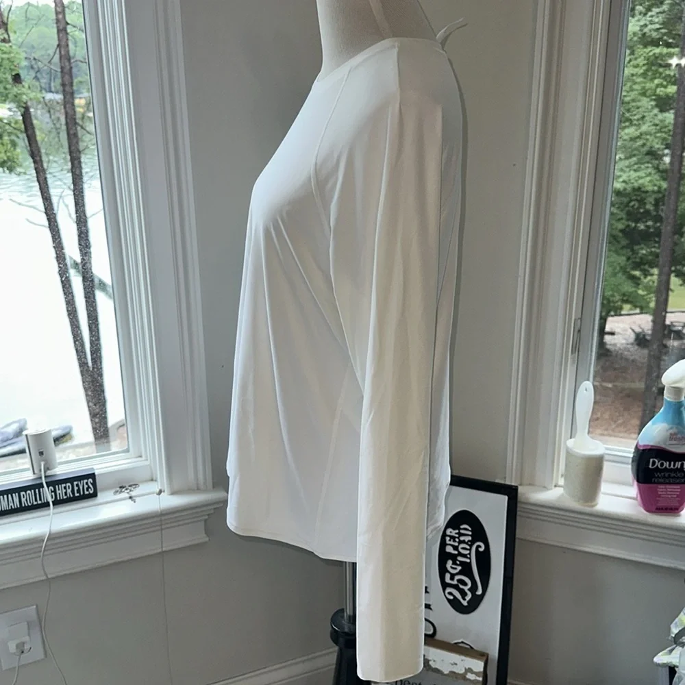 Lululemon White SPF50 Swim Top, Medium, Like New